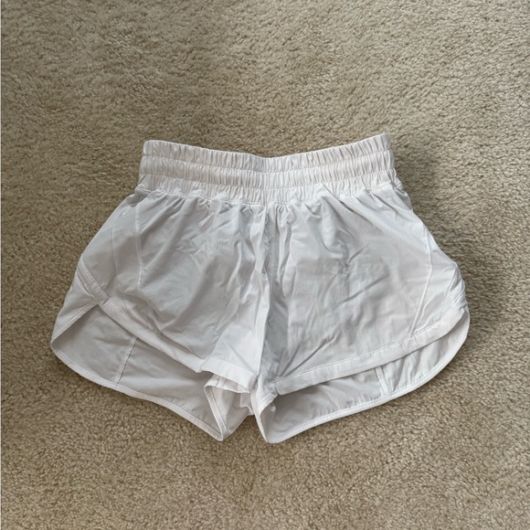 Lululemon track that high-rise lined short 3” - Picture 3 of 4